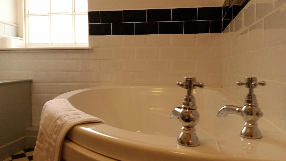 Kings Arms Hotel Bicester Esterno foto